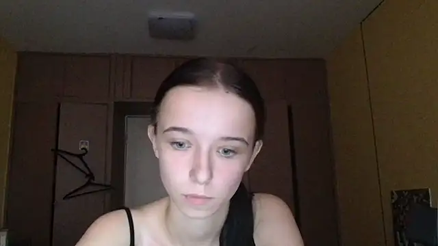 Snapshot of Emilia_Light chatting on 10.09.25 Emilia Light online show from 10.09.25