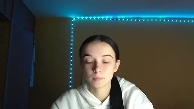 Snapshot of Emilia_Light chatting on 10.22.25 Emilia Light online show from 10.22.25