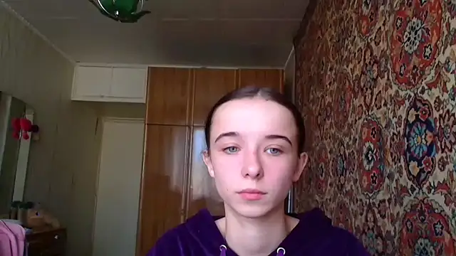 Snapshot of Emilia_Light chatting on 10.25.25 Emilia Light online show from 10.25.25