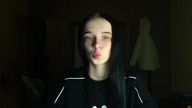 Emilia Light online show from 01.09.26