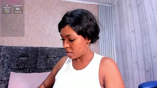 Layla lell online show from 11.13.25