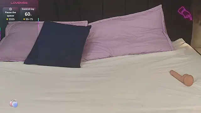 GabySweett  online show from 11.14.25