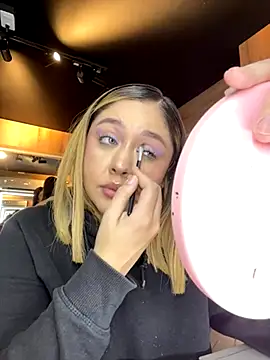 Snapshot of Angelina_velvett chatting on 10.04.25 Angelina velvett online show from 10.04.25