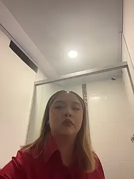 Snapshot of Angelina_velvett chatting on 10.31.25 Angelina velvett online show from 10.31.25