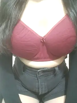 Snapshot of Rosie_Star chatting on 10.24.25 Rosie Star online show from 10.24.25