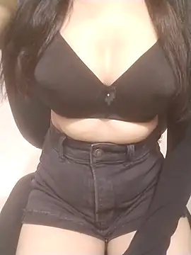 Snapshot of Rosie_Star chatting on 11.05.25 Rosie Star online show from 11.05.25