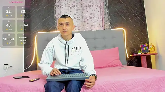 CharlotteAndSimon online show from 02.18.26