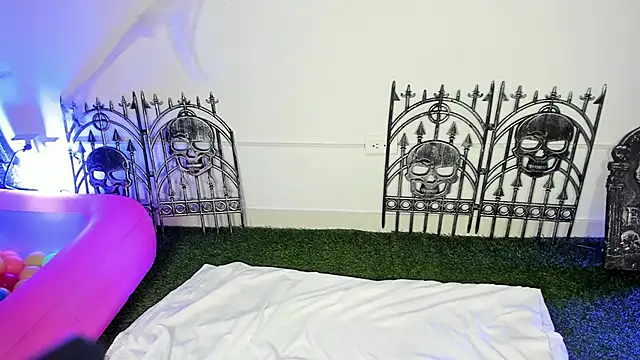 LiilithStone online show from 10.15.25