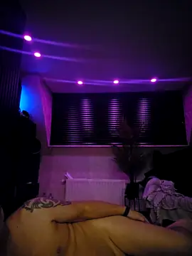 Snapshot of WhimsicalBirdette chatting on 09.28.25 WhimsicalBirdette online show from 09.28.25