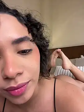 Capricho 01 online show from 10.11.25