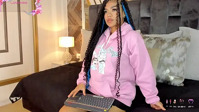 NaylaGrey online show from 10.06.25