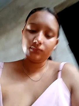 Snapshot of young_dairy01 chatting on 10.18.25 young dairy01 online show from 10.18.25