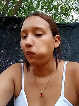 Snapshot of young_dairy01 chatting on 10.22.25 young dairy01 online show from 10.22.25