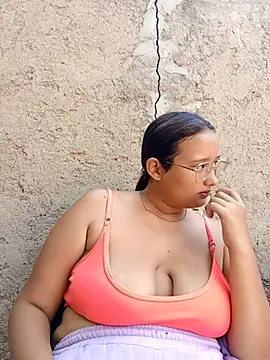 Snapshot of young_dairy01 chatting on 11.03.25 young dairy01 online show from 11.03.25