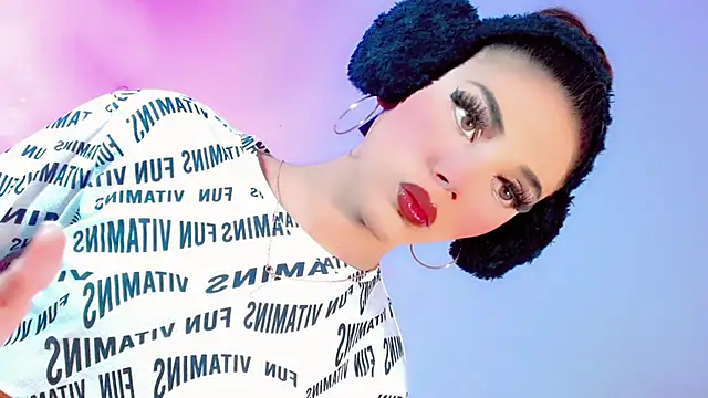 Snapshot of latina_dollsex chatting on 10.21.25 latina dollsex online show from 10.21.25