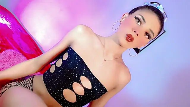 Snapshot of latina_dollsex chatting on 10.24.25 latina dollsex online show from 10.24.25