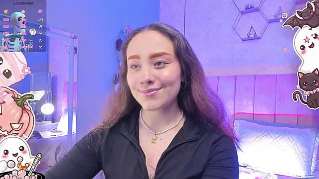 Snapshot of MAGIC_VERA chatting on 10.16.25 MAGIC VERA online show from 10.16.25