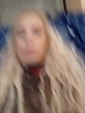 Snapshot of Conny_Shellie chatting on 11.12.25 Conny Shellie online show from 11.12.25