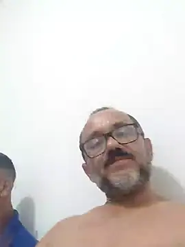 Iron e Velvet online show from 01.10.26