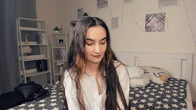 EmmaBuffley online show from 10.31.25