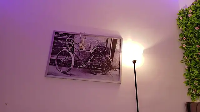 Lizzy dark online show from 10.04.25