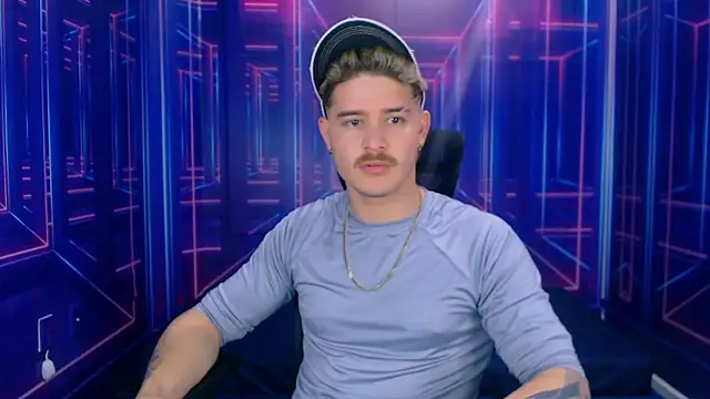 AlexPiersss online show from 10.17.25