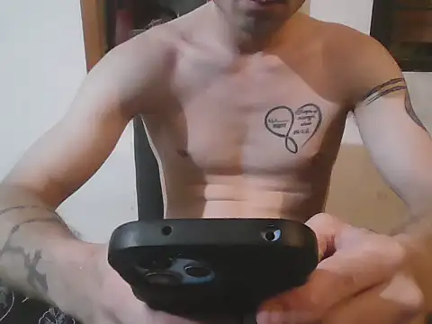 Snapshot of gringo2530 chatting on 11.03.25 gringo2530 online show from 11.03.25