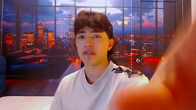 RomeoMillerr online show from 10.05.25