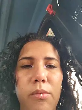 Snapshot of _TOMOE chatting on 10.16.25 TOMOE online show from 10.16.25