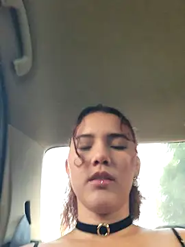 Snapshot of _TOMOE chatting on 10.30.25 TOMOE online show from 10.30.25