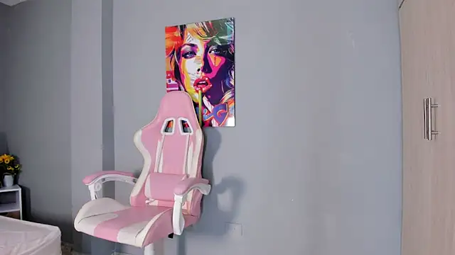 Athenea  fox online show from 12.20.25