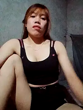 Snapshot of nhinhi-sexy chatting on 10.19.25 nhinhi-sexy online show from 10.19.25