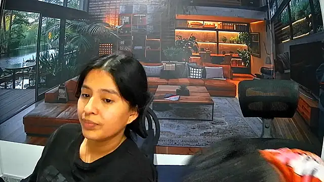 Snapshot of Charly_and_laura chatting on 10.02.25 Charly and laura online show from 10.02.25