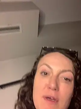 sexybriiiixoxo online show from 12.22.25