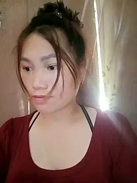 min-xinh online show from 10.04.25