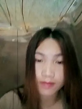 min-xinh online show from 10.08.25