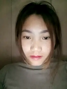 min-xinh online show from 12.14.25