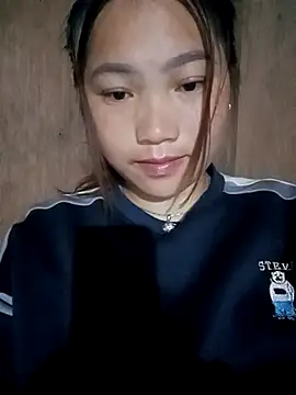 min-xinh online show from 12.19.25