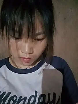 Snapshot of min-xinh chatting on 06.10.26 min-xinh online show from 06.10.26