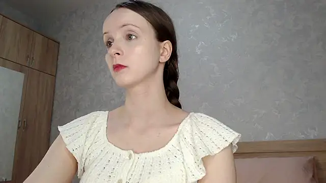 Snapshot of Yourplayfulspark chatting on 11.05.25 Yourplayfulspark online show from 11.05.25