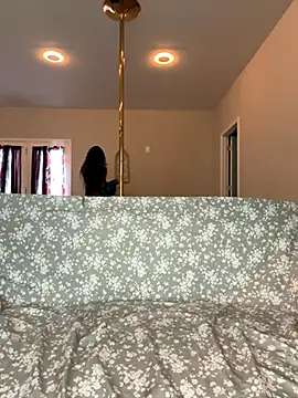 Snapshot of yunniq chatting on 10.05.25 yunniq online show from 10.05.25