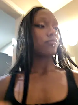 Snapshot of yunniq chatting on 11.09.25 yunniq online show from 11.09.25