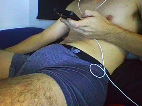 Snapshot of AlbertoRuiz086 chatting on 10.16.25 AlbertoRuiz086 online show from 10.16.25