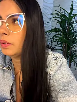 Valka Ross online show from 11.27.25