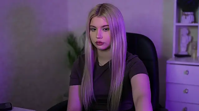 AshleyNikoo online show from 09.30.25