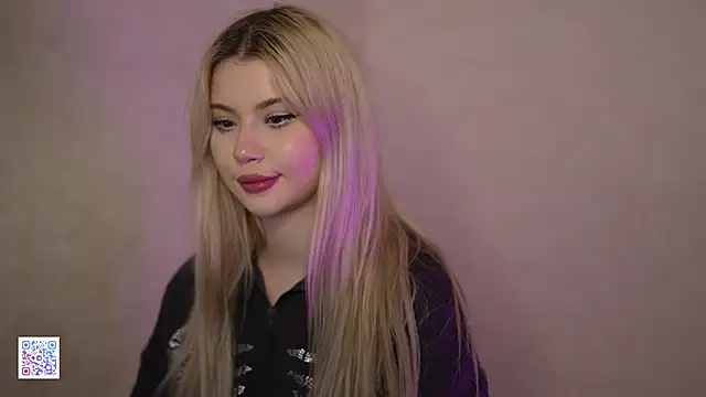 AshleyNikoo online show from 11.14.25