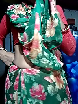 Snapshot of Lona2525 chatting on 10.01.25 Lona2525 online show from 10.01.25