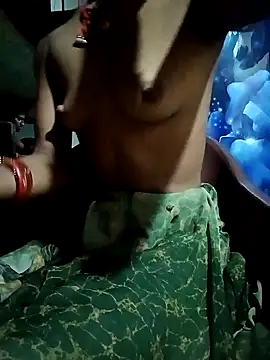 Snapshot of Lona2525 chatting on 11.03.25 Lona2525 online show from 11.03.25