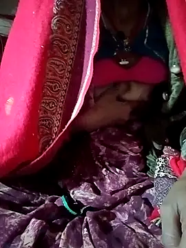 Snapshot of Lona2525 chatting on 11.12.25 Lona2525 online show from 11.12.25