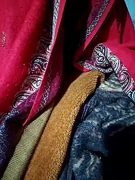 Lona2525 online show from 12.14.25